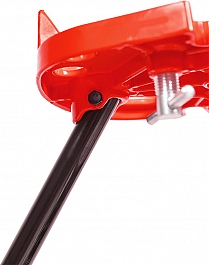 Крепление ножки универсального складного трубного верстака-треноги с цепными тисками Remmers Tristand 1/8-6